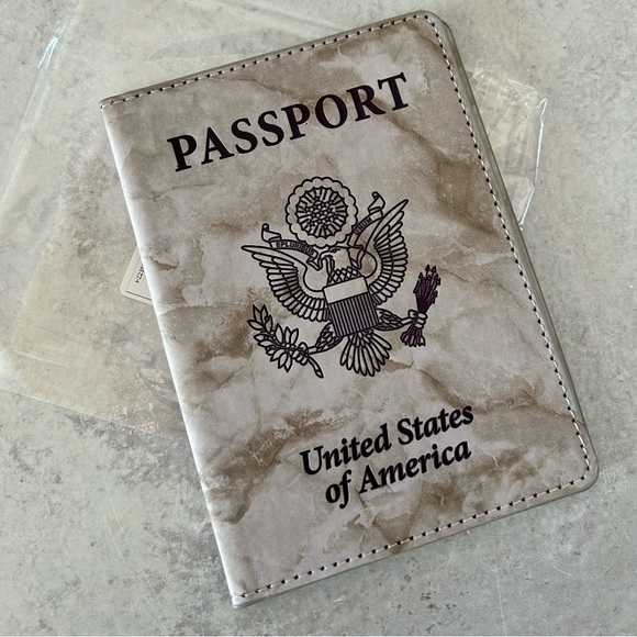 🌼 United States Passport Cover, Grey Marble Vegan Leather - Picture 1 of 4